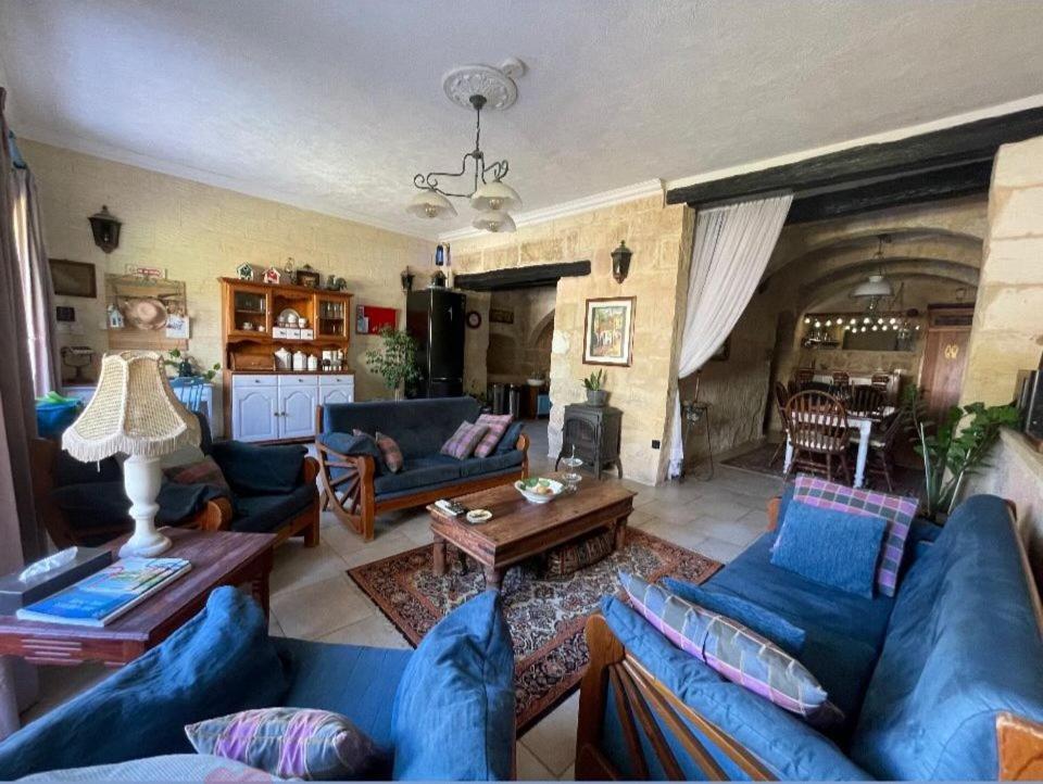 21 A Villa Għarb Eksteriør billede